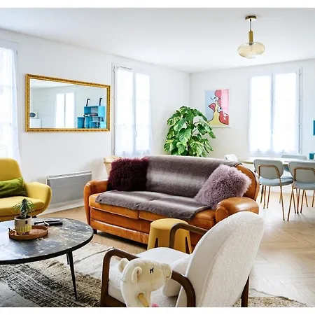 アパート Super Entre Et Paris Avec Parking ! バイー・ロマンヴィリエ